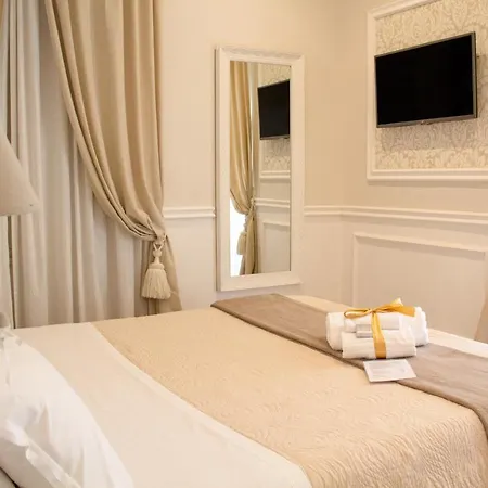 Charme & Chic Luxury Πανσιόν 2*