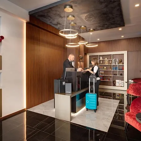 Dharma Luxury 4* Roma