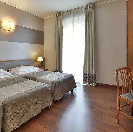 Mondial Hotel