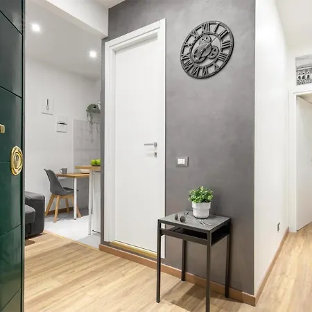 Holiday home Sant'ambrogio 7 *