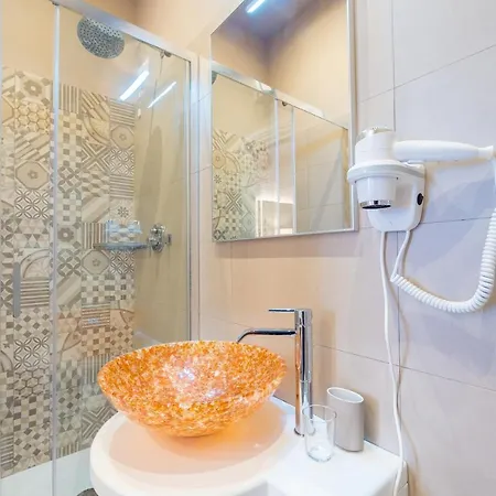 Bramble Luxury Guest house