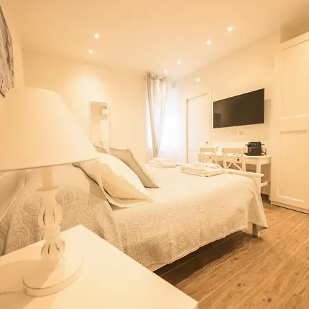 Guest house Beplace Aventino 2*