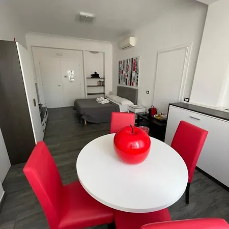 Guest house Your House 3*
