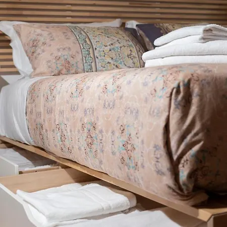 Interno 6 San Pietro Apartment *