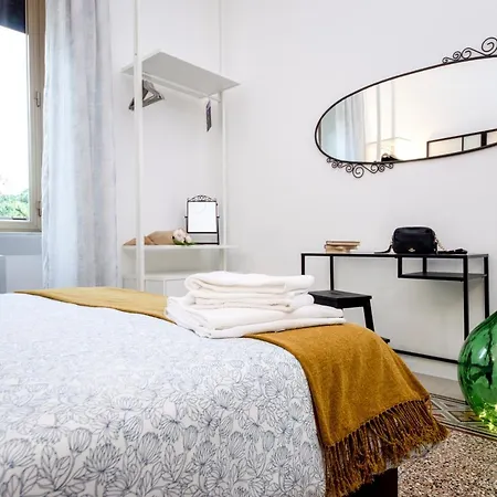 Interno 6 San Pietro * Roma