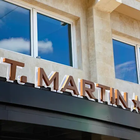 St Martin By Omnia