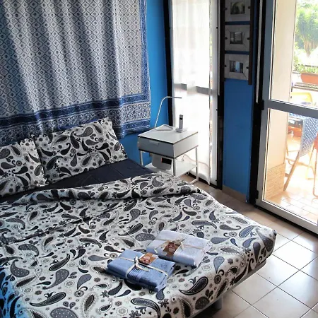 Bright Place In The Park Homestay *