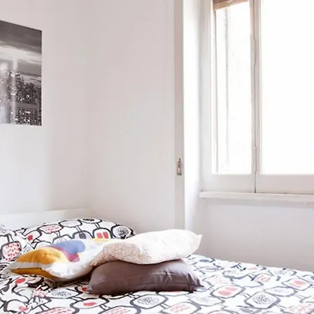 Kamchu Apartments: Ada Roma