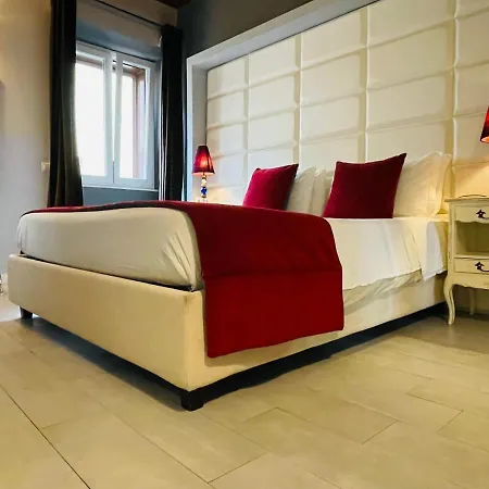 Guest house Town House Spagna- Luxury Rooms With Jacuzzi Bath Rome