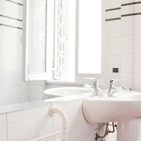 Affittacamere Kamchu Apartments: Ada Roma