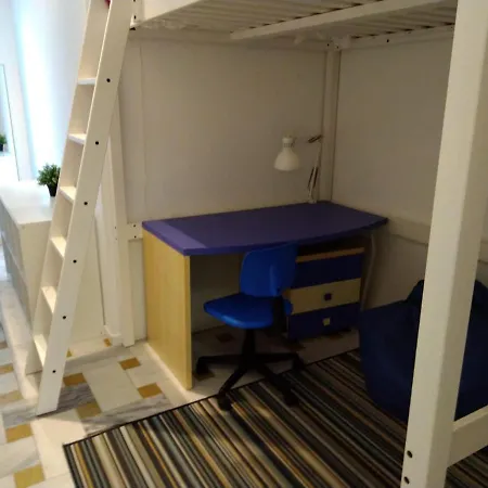 Kamchū Apartments: Piazza Bologna Affittacamere *