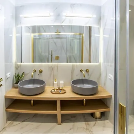 Vivi Trevi Luxury Suites