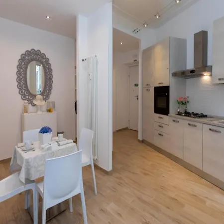 Lovely Nights - Luxury Guest house Rome