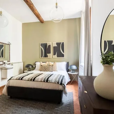Charming 1br In Navona Square Rome