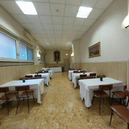 Casa Per Ferie Suore Domenicane Hotel 2*