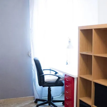 Kamchu Apartments: Viale Libia Affittacamere *