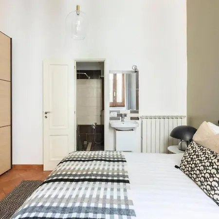 Apartment Charming 1br In Navona Square Rome
