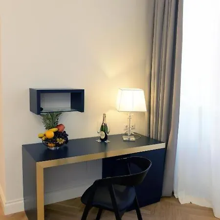 Spagna Luxury 2*