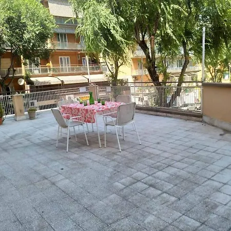 44oz With Terrace In Monteverde Apartment Rome