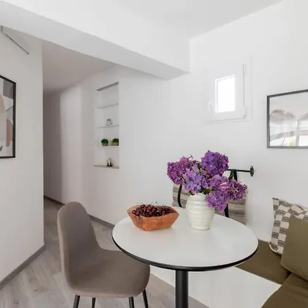 Iflat Opera Penthouse With Terrace Apartment *