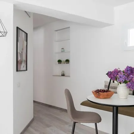 Iflat Opera Penthouse With Terrace Apartment