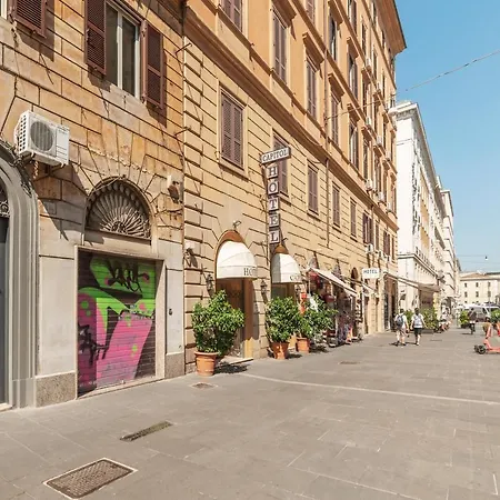 Termini Station Elegant And Roomy Apartamento