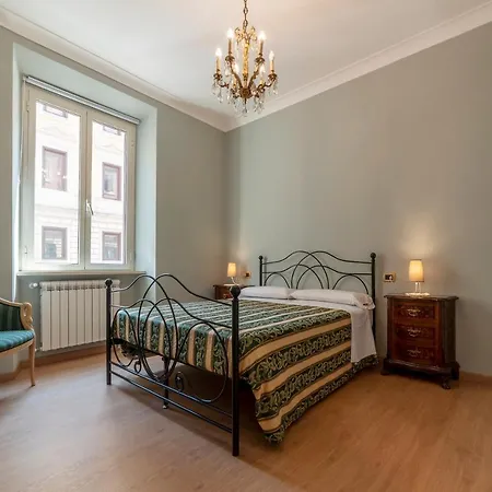 Termini Station Elegant And Roomy Apartamento