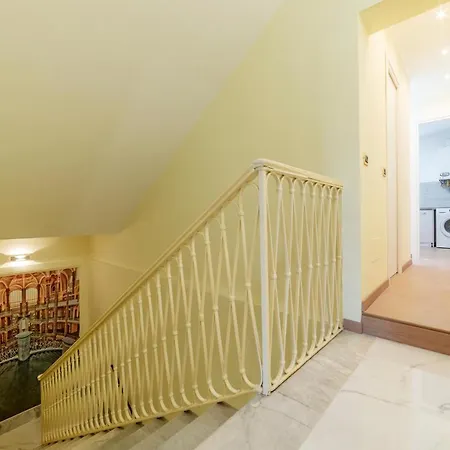 Apartamento Termini Station Elegant And Roomy