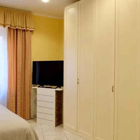 Apartment New Sistina 2 *