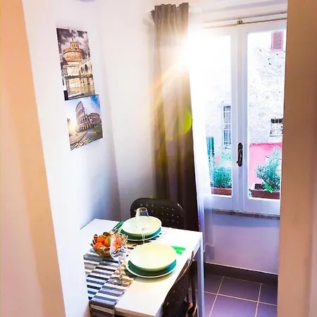 Romantico A Trastevere Apartment Rome
