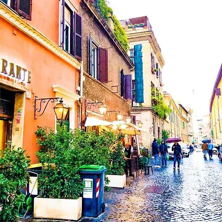 Romantico A Trastevere Apartment *