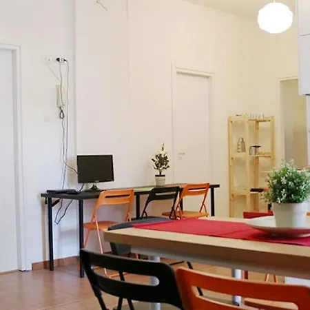 Kamchu Apartments: Viale Libia Guest house *