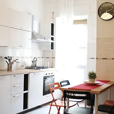 Kamchu Apartments: Viale Libia