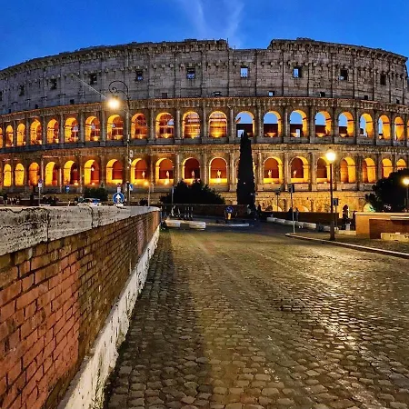 Apartment Colosseum Street