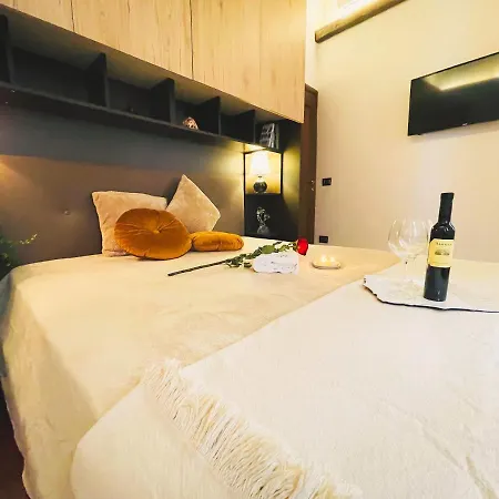 Trevi Fountain Luxury Apartment *