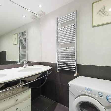 Colosseo Cozy Apartment *