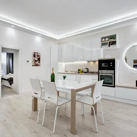 Apartment Bmga L The White Crown In Testaccio Rome