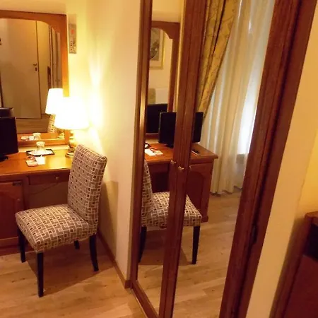 Cortina Szálloda Róma
