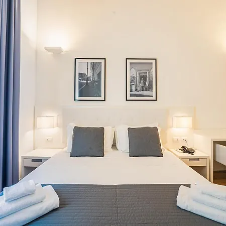 Capitals Luxury River 2*
