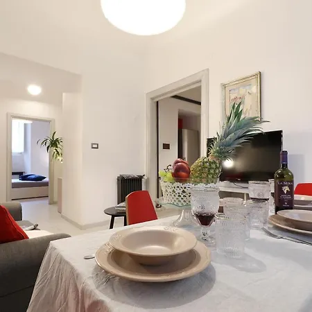 Apartment Grand Tour - Liberty Collection *
