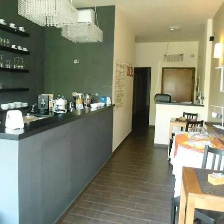 Aida Charming Bed & Breakfast 2*