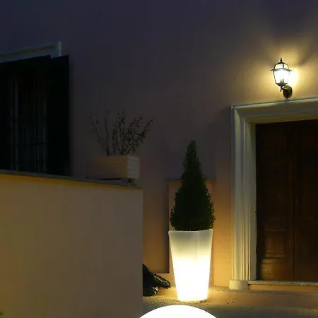 Delle Corse Konukevi Roma