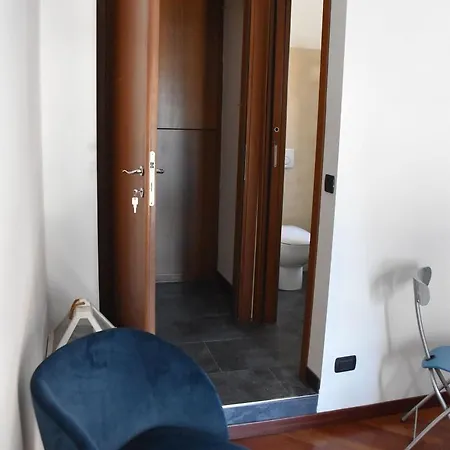Stasera A Casa Da M.e. 2*