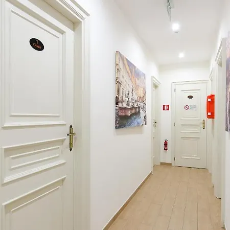 Delia Hotel