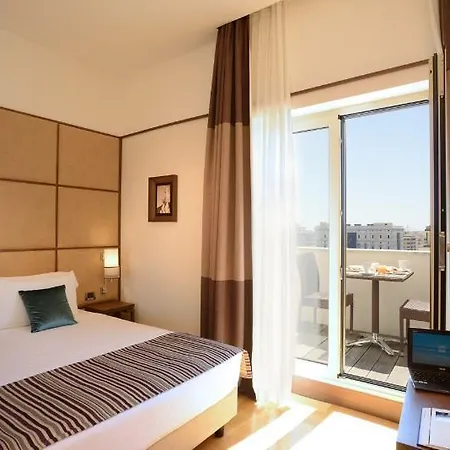 The Independent Hotel Roma