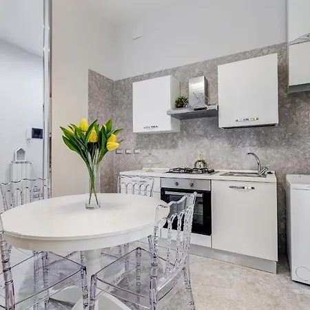 Apartment Crystal Trevi Fountain - Romedreamhome Rome