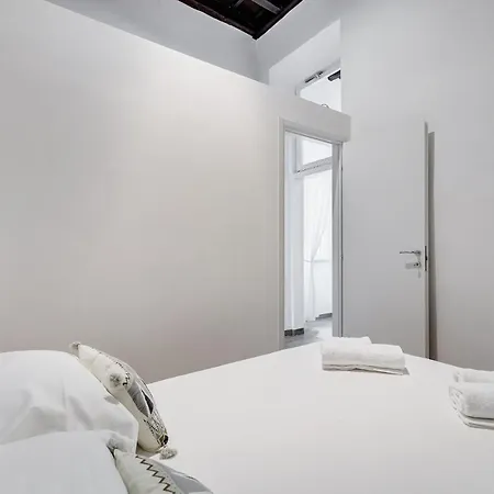 Trevi Fountain - Romedreamhome Apartment *