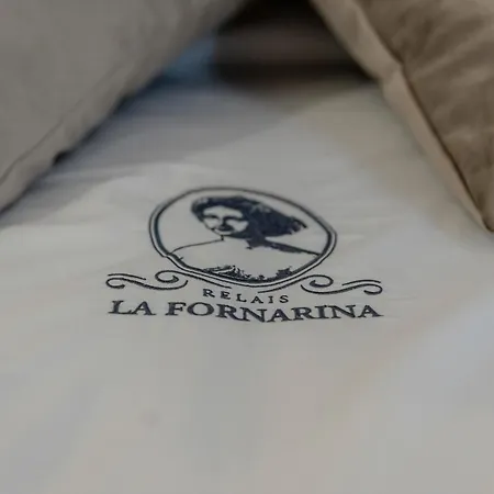 Relais La Fornarina Bed & Breakfast *