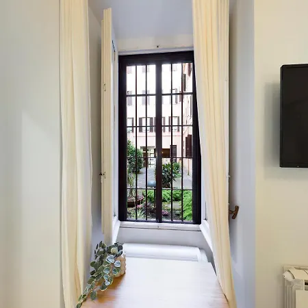 Il Giardino Di Proserpina * Rome