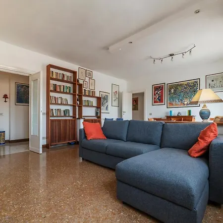 Roomy And Bright With Terrace * Rome